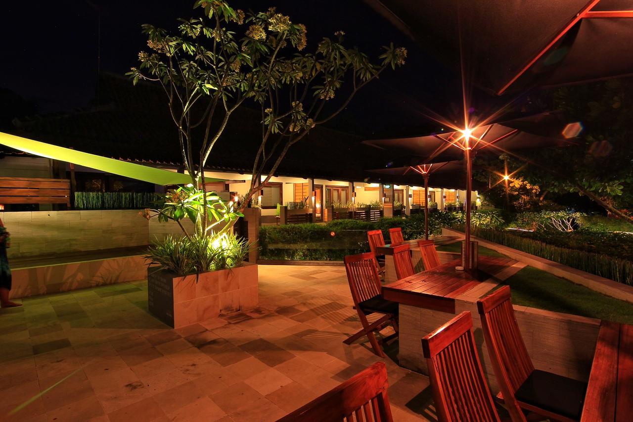 Javacove Beach Hotel Batukaras Exterior photo