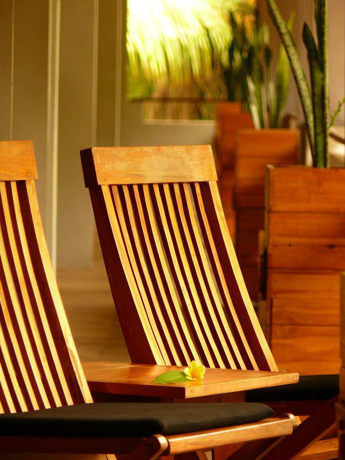 Javacove Beach Hotel Batukaras Exterior photo