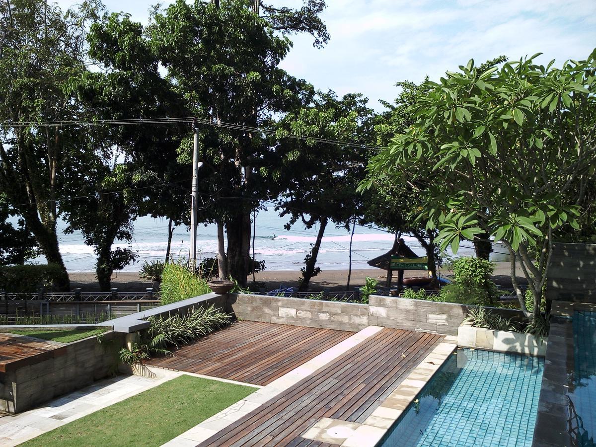 Javacove Beach Hotel Batukaras Exterior photo